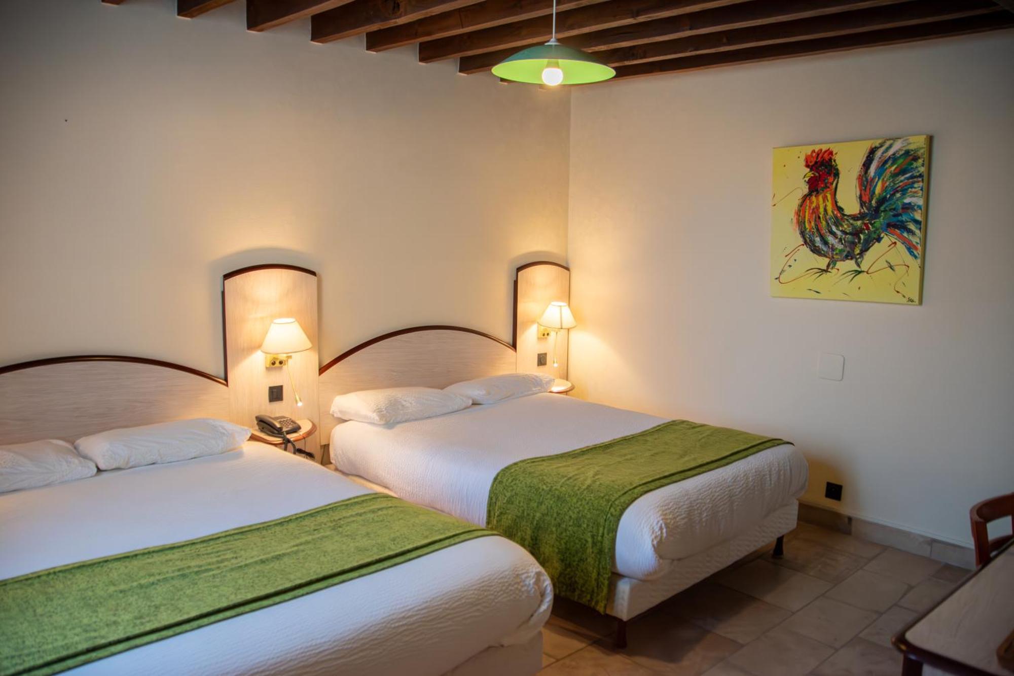 Logis Le Tadorne Hotel Piney Екстериор снимка